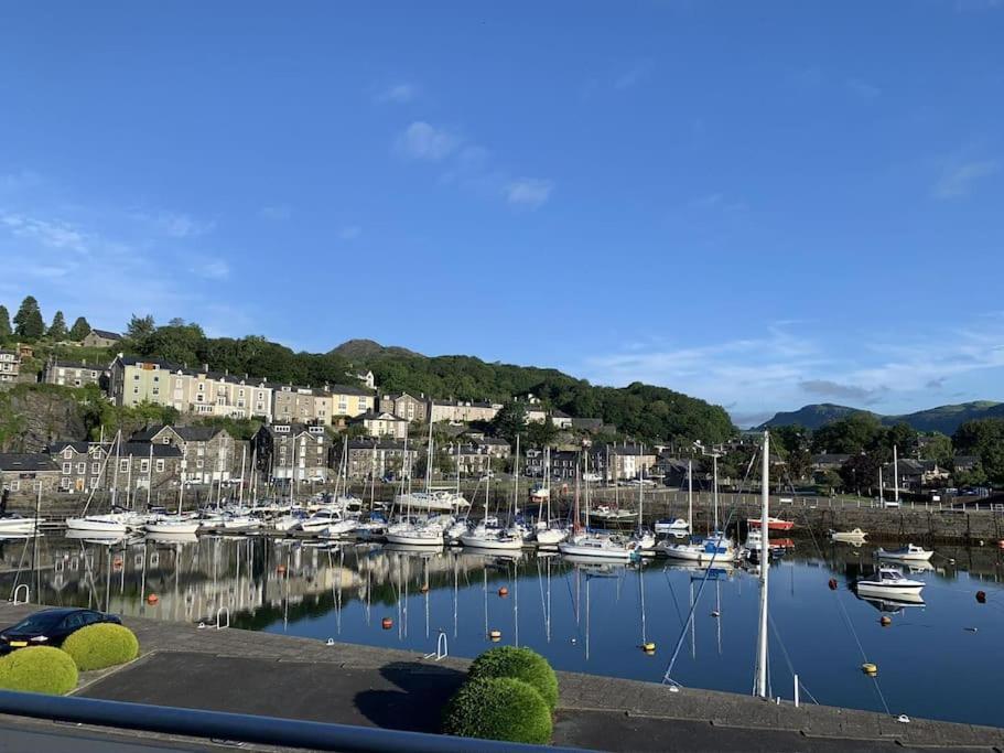 Apartamento Harbour Haven: Spectacular Views Porthmadog Exterior foto